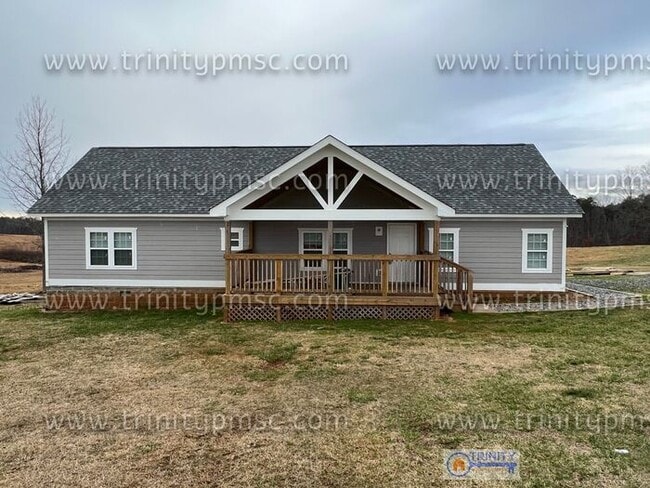 Building Photo - NEWLY UPDATED!! Ready and waiting for you! Rental