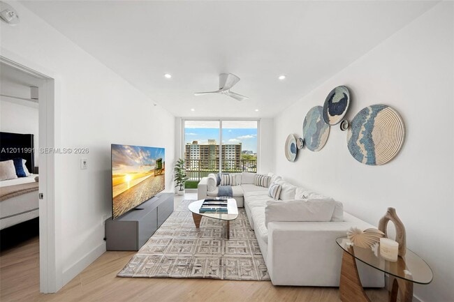 Photo - 3020 NE 32nd Ave Unit 612