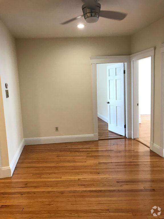 Building Photo - 6 Sutherland Rd Unit 31 Rental