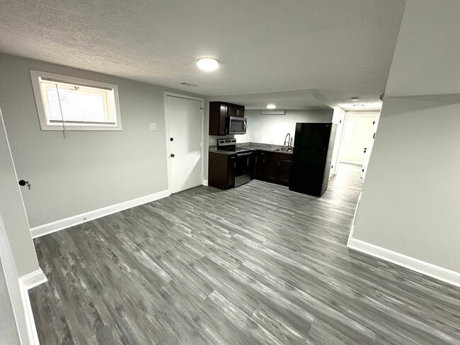 Photo - 5511 Henderson Way