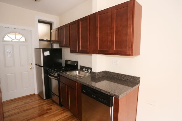 Photo - 3754 N Fremont St Unit E3