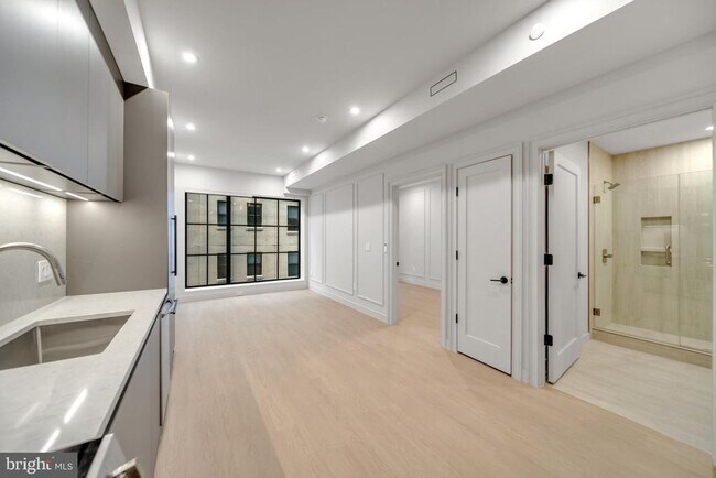 Photo - 2121 Ward Pl NW Unidad 407