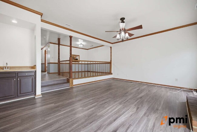 Photo - UPDATED 3 BEDROOM 2.5 BATH, FENCED YARD PETS ALLOWED