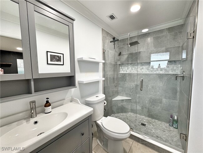 Building Photo - 171 Crown Dr Unit 10