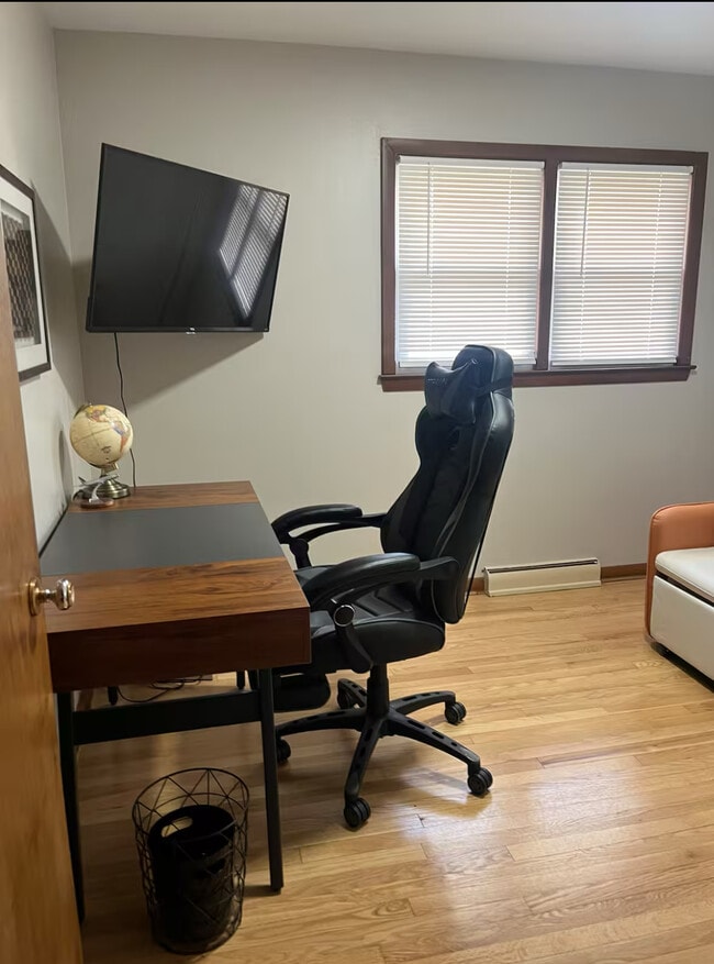 Photo - 5922 S Howell Ave