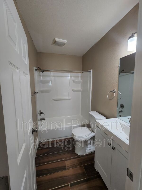 Photo - 1617 Magazine St