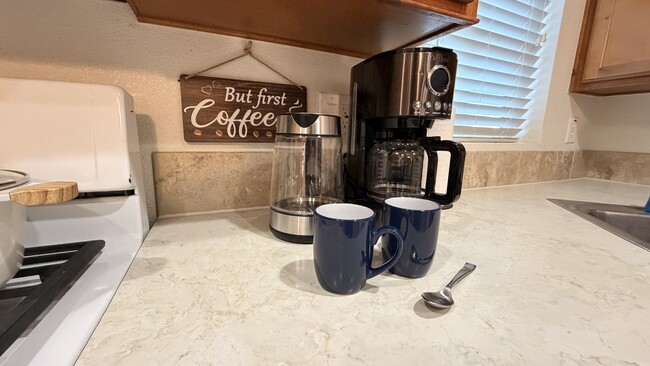 Photo - 1001 E Owens