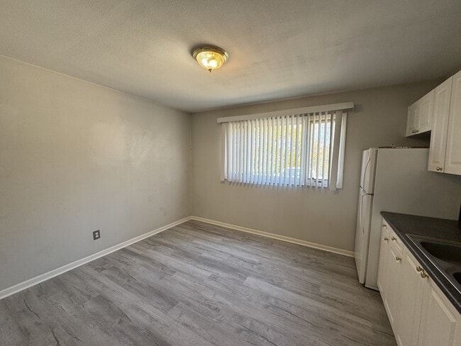 Photo - 398 W Ash Dr Unit A