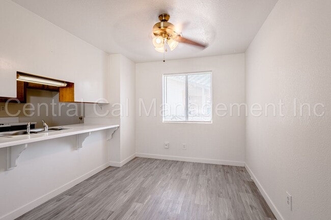 Photo - 707 Washington Ave Unit 707 Washington Ave