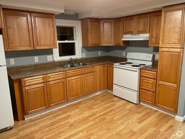 Building Photo - 85 N Branch Pky Rental