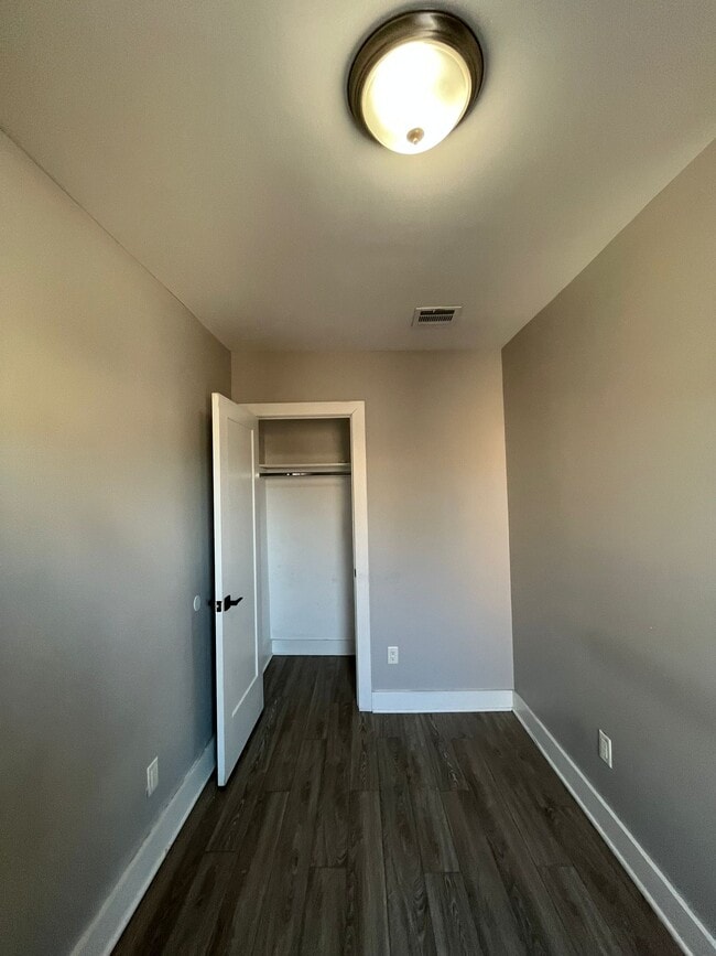 Photo - 26 Yale Ave Unit 2R