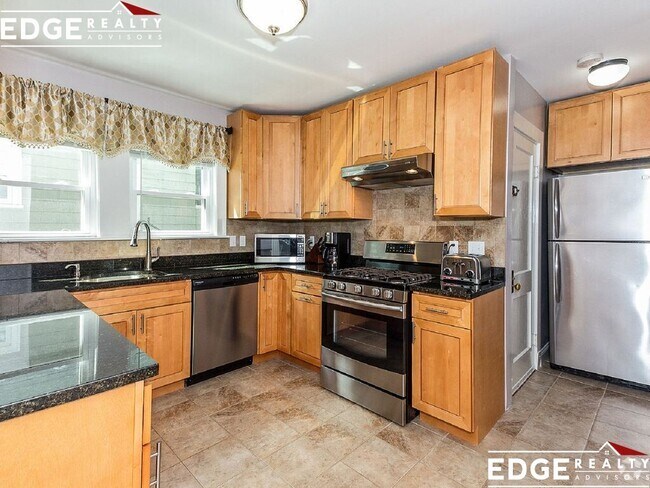 Building Photo - 33 Pershing Rd Unit 1 Rental