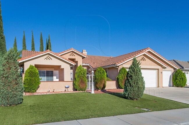 40025 Athena Ln
