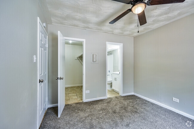 1BR, 1 BA - 497SF - Bedroom