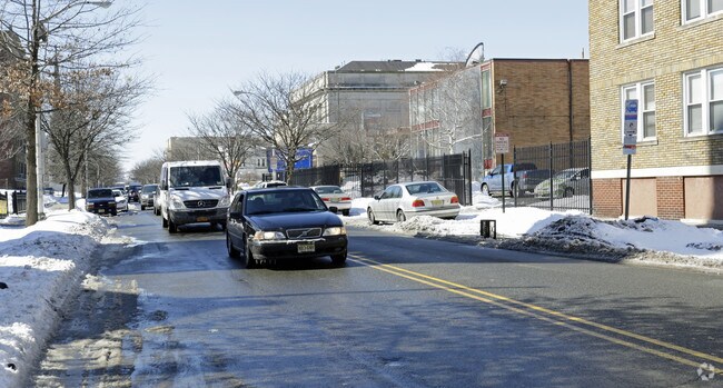 Photo - 351-357 Broadway