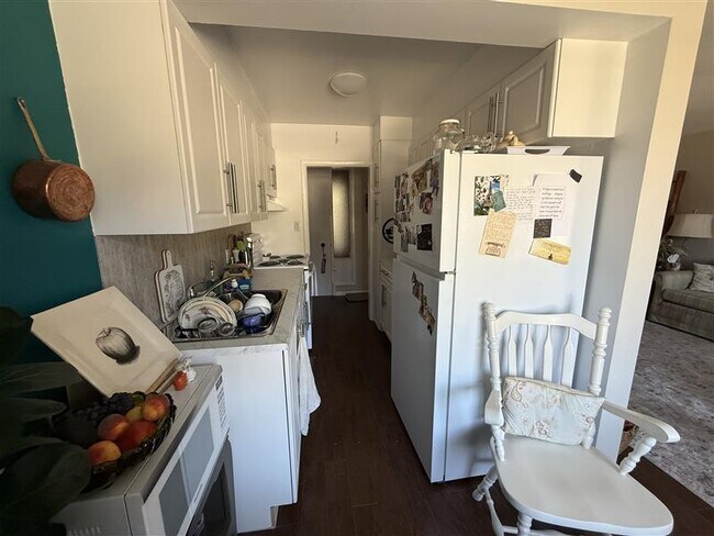 Photo - 7 -751 Hugel Avenue - 2 Bedroom Available Unit 7