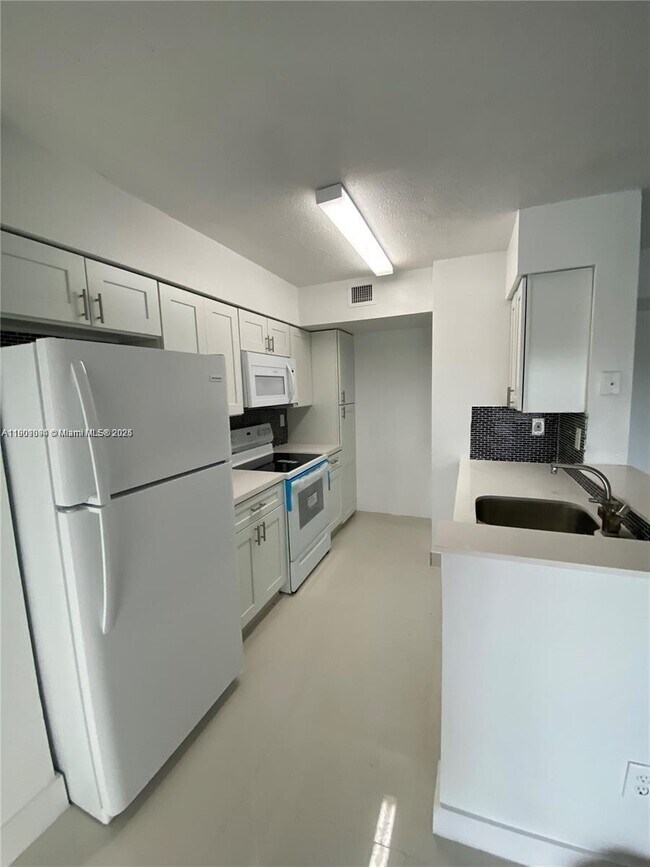 Photo - 15231 SW 80th St Unit 207