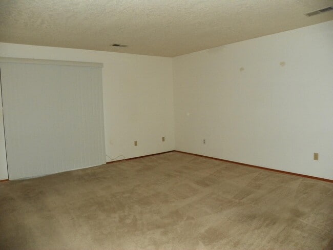 Photo - 813 Country Club Dr SE Unit 1D