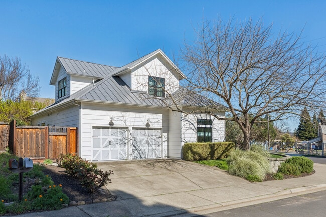 Photo - 1810 Quail Ct