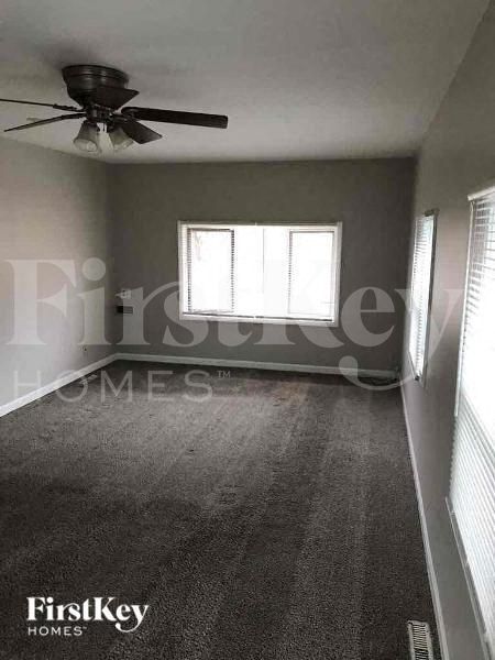 Photo - 711 N Evanslawn Ave