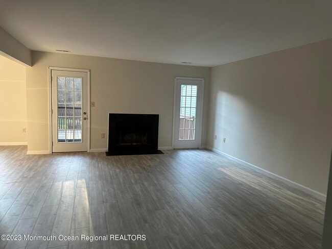 Building Photo - 9 Hancock Ln