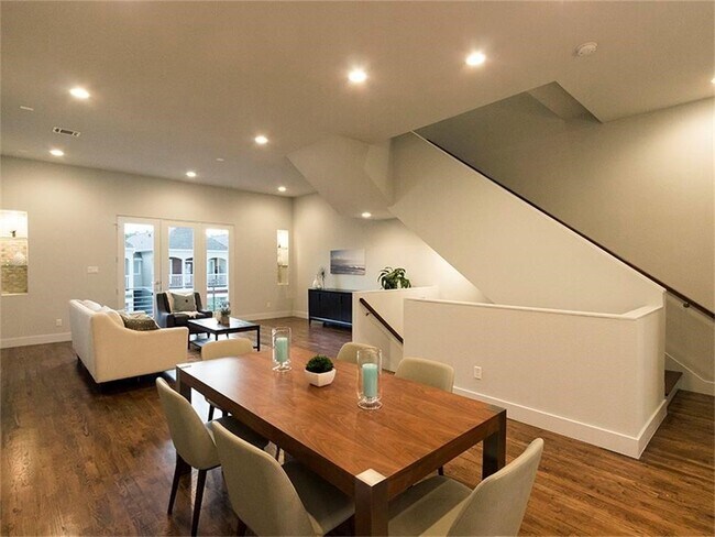 Photo - 864 Wakefield Dr