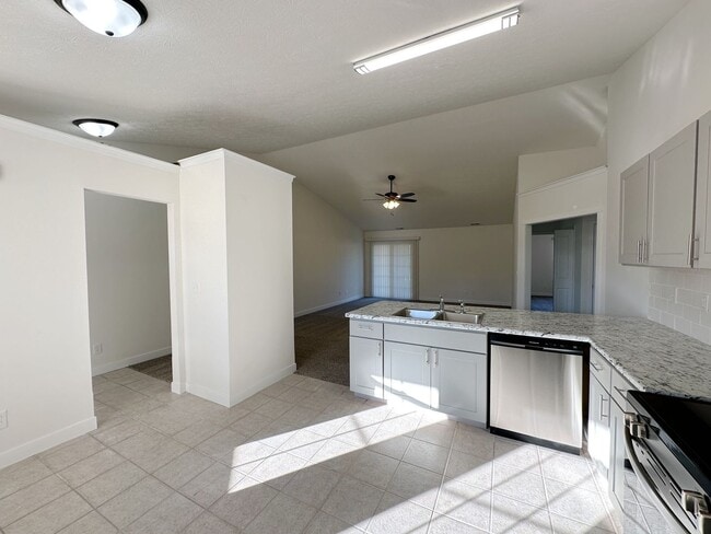 3113 Chardonnay Ct Unit B