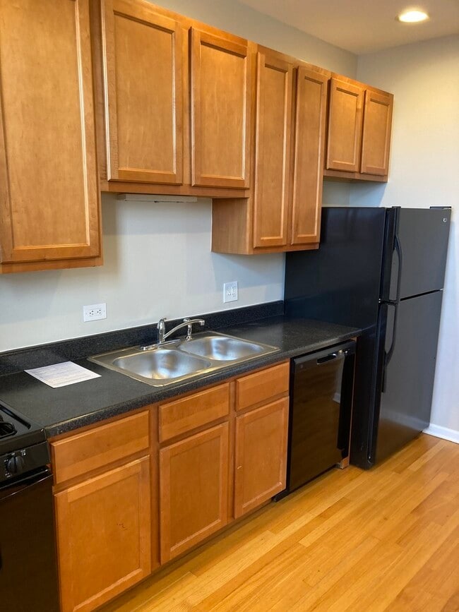 Photo - 4042 S Calumet Ave Unidad 3S