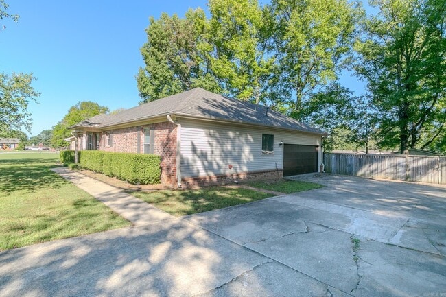 Photo - 12 Forest Dr