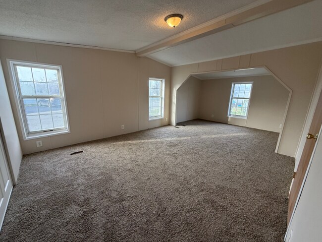 Photo - 2500 Mann Rd