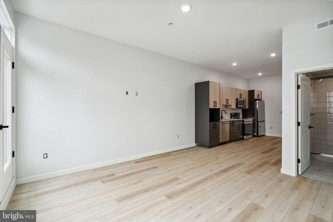 Photo - 1112 E Berks St Unidad 102