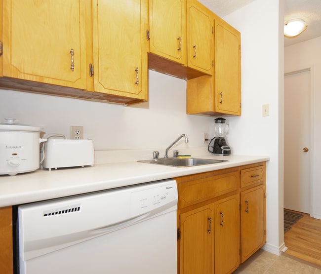 Photo - 50, 60 Greenfields & 190 Parkside