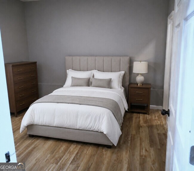 Photo - 1471 Cliffview Ter Unit B