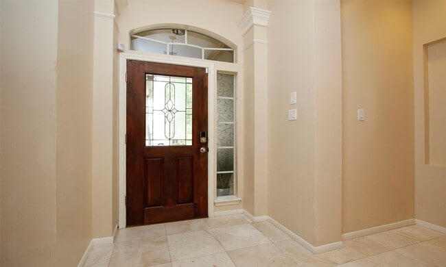 Photo - 19 E Sunny Slope Cir