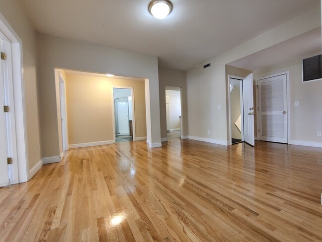 Photo - 49 Saint Marys St Unidad 1