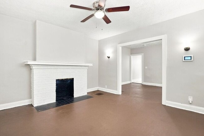Photo - 132 S Highland Ave