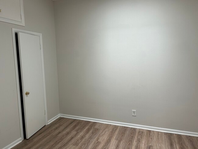 Photo - 137 S Batavia Ave Unit C