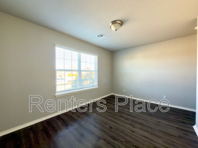 Photo - 6018 E 147th St S