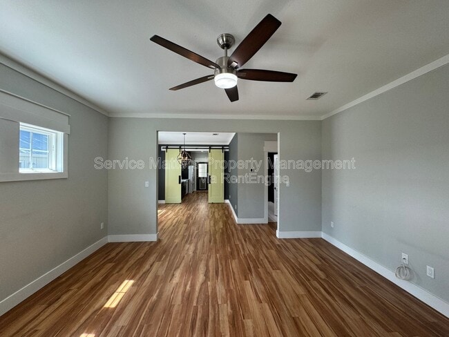 Photo - 1416 E Baars St