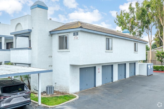 Casa Blanca Apartment Homes