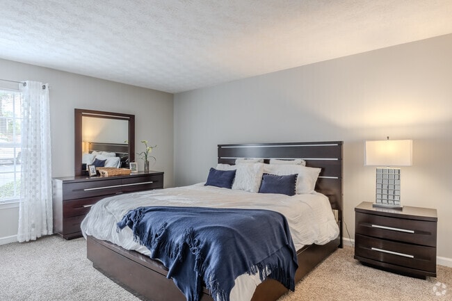 2BR, 2BA - 1072SF - Bedroom 1