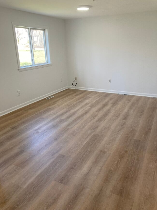 Photo - 8 Regency Dr Unidad C