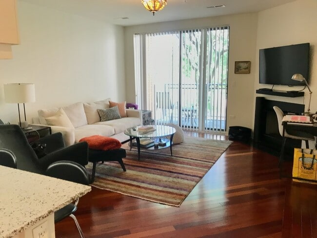 Photo - 1720 Oak Ave Unit 406