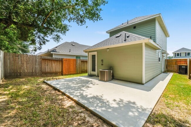 Building Photo - 16367 Jasmine Marie Pl
