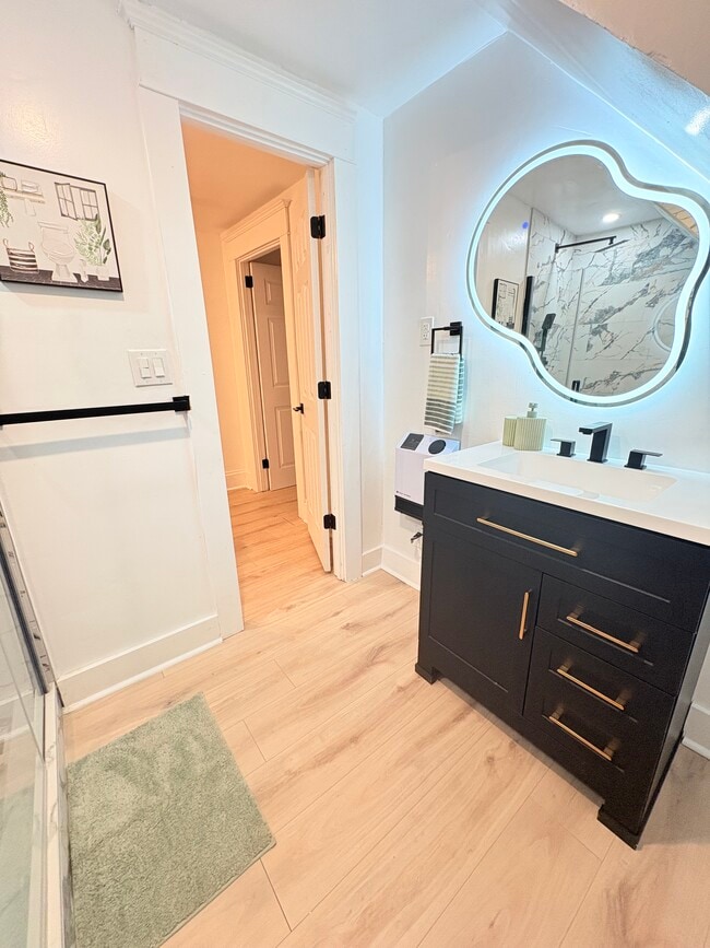 Photo - 1136 Wood Ave