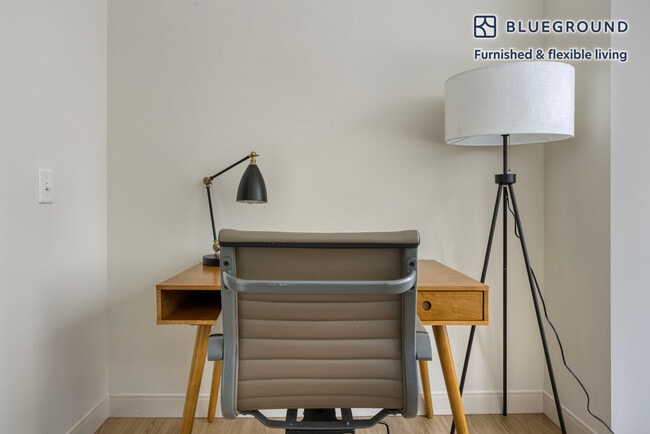 Photo - 35 Lomasney Wy Unit FL3-ID1007