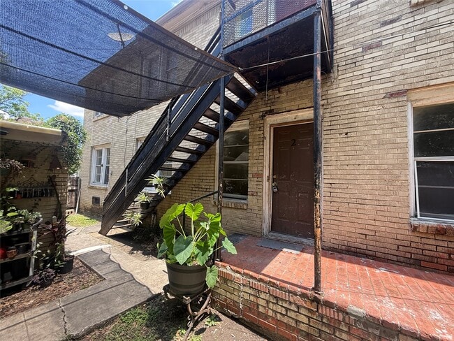 Photo - 7002 Vandeman St Unit 5