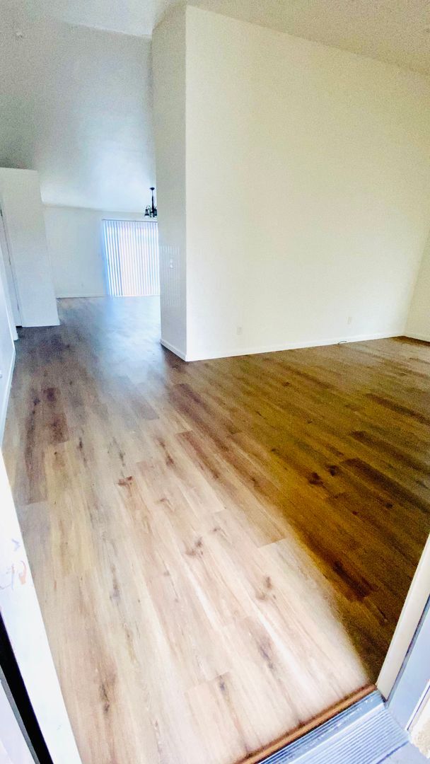 Photo - Gorgeous Remodeled Spacious 4 bedroom