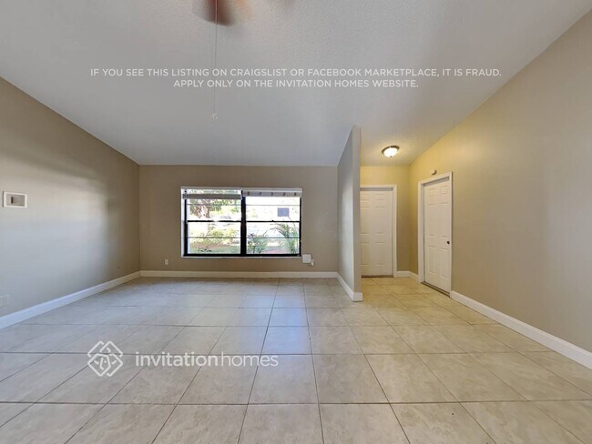 359 Las Palmas St