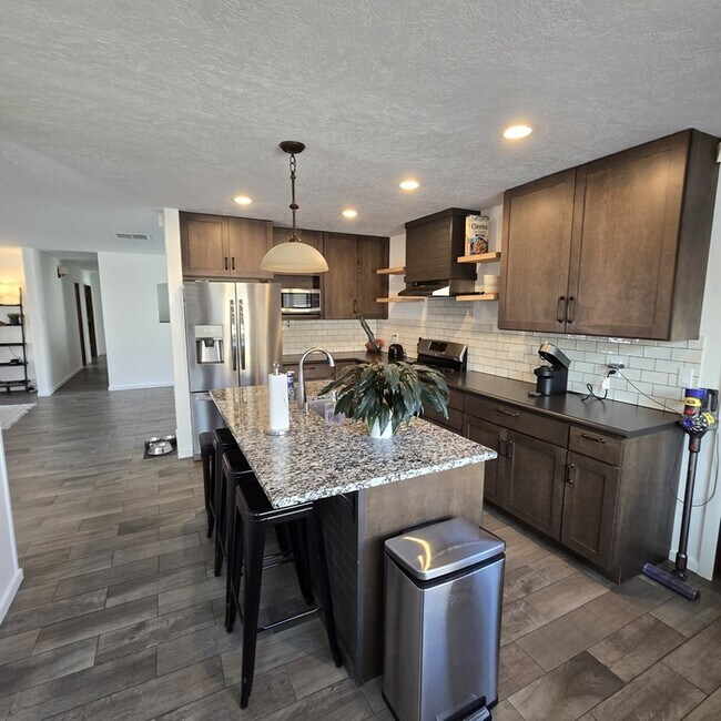 Photo - 1048 Monte Largo Dr NE